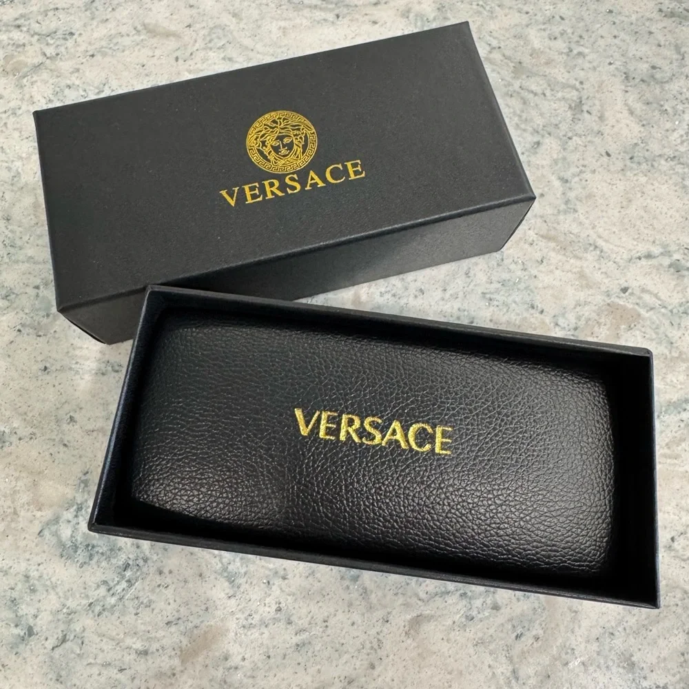 Versace Black Sunglasses - Picture 4 of 10